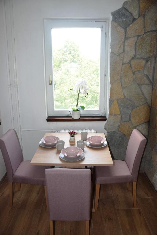 Feel Danube Apartment Zemun Exterior foto