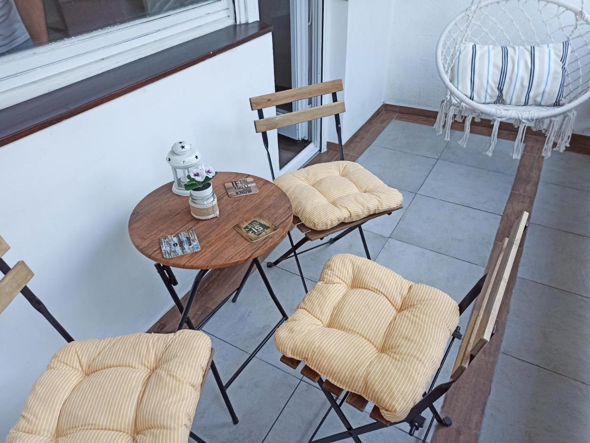 Feel Danube Apartment Zemun Exterior foto